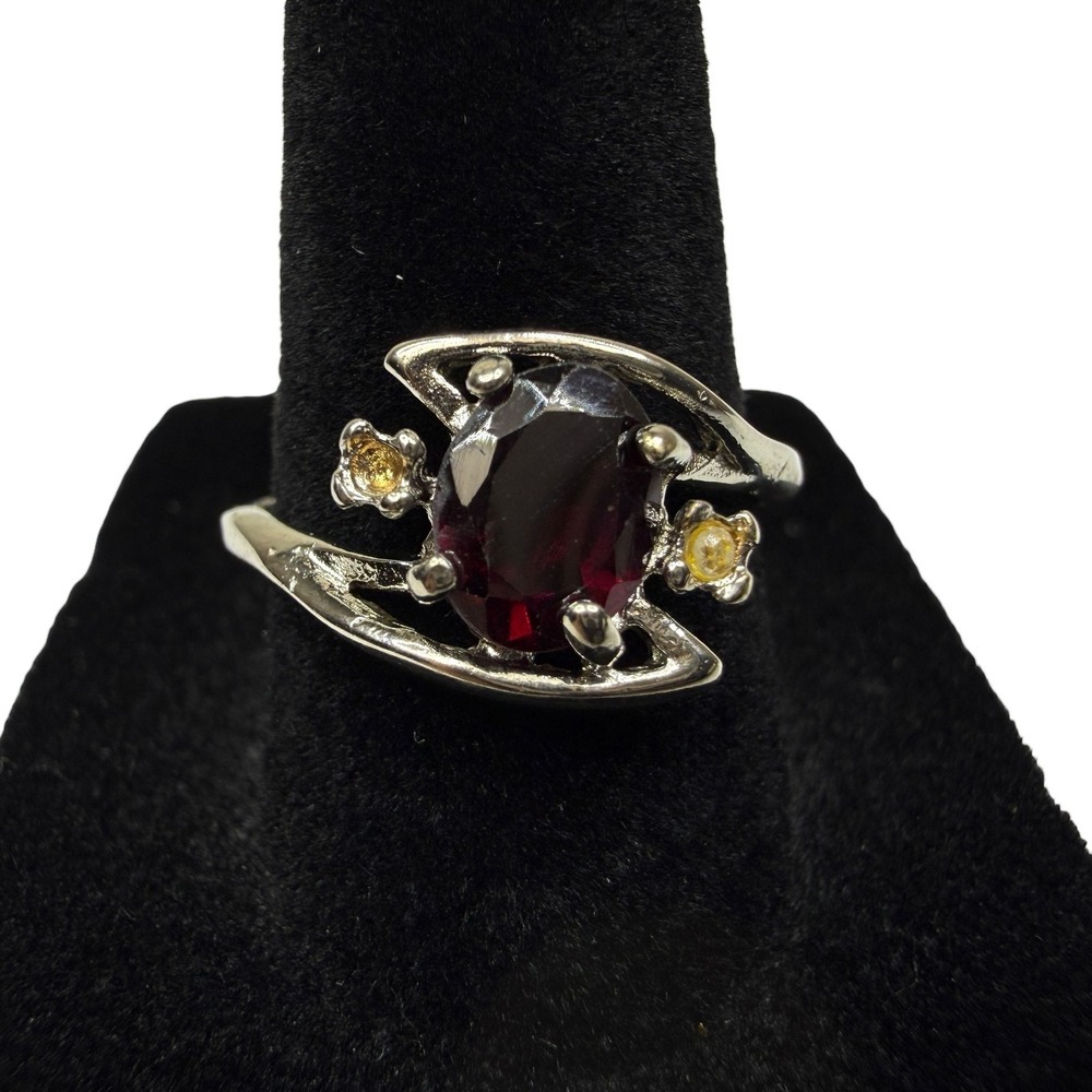 LIND 14K HGE White Gold Oval Red Garnet & Yellow Rhinestone Accent Ring Size 9.5